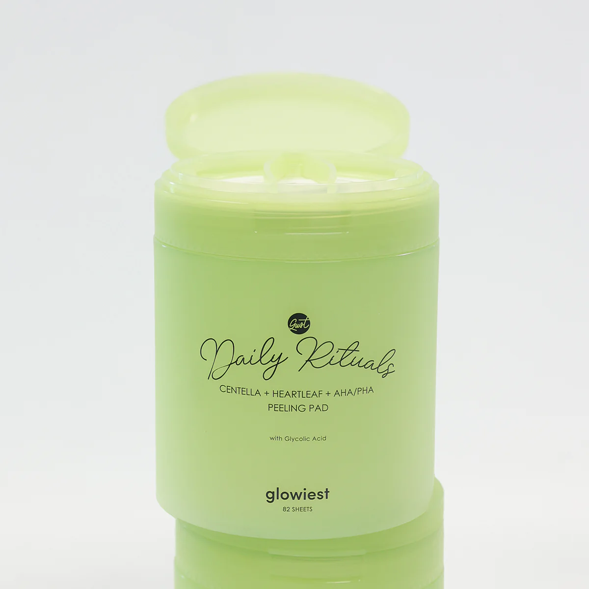glowiest Daily Rituals Centella + Heartleaf + AHA/PHA Peeling Pad - Image 3