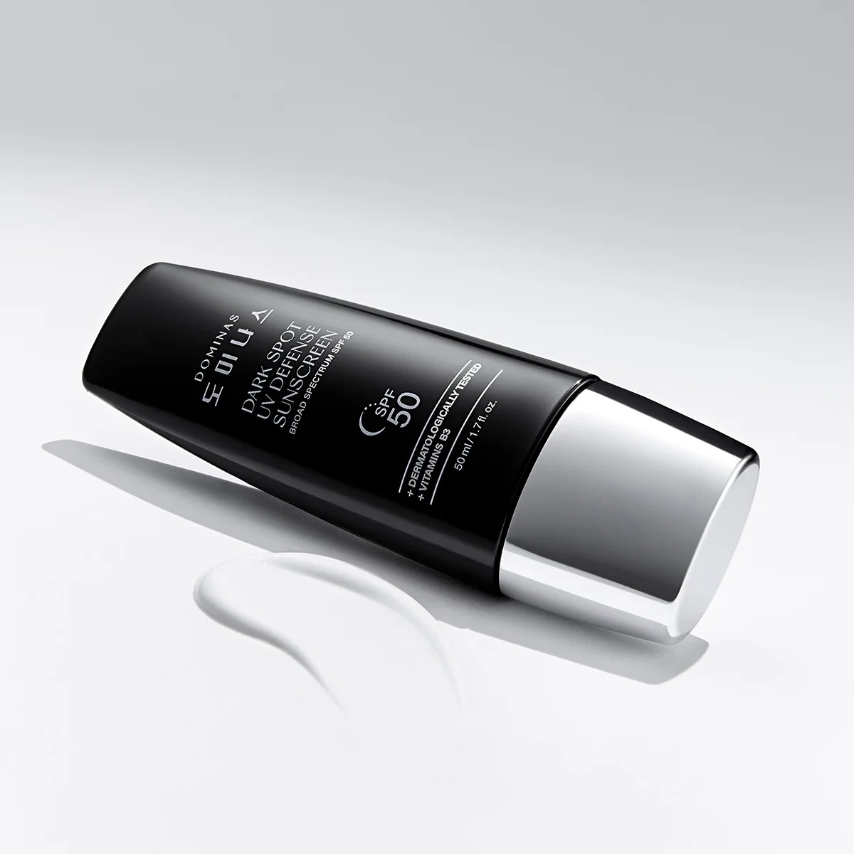 DOMINAS DARK SPOT UV DEFENSE SUNSCREEN BROAD SPECTRUM SPF 50 (50ml / 1.7 fl.oz.) - Image 3